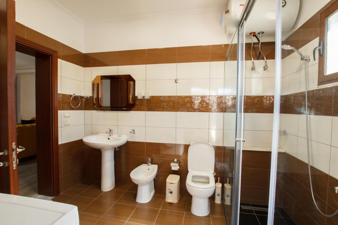 The Luxe Apartments Gjirokastër Екстериор снимка