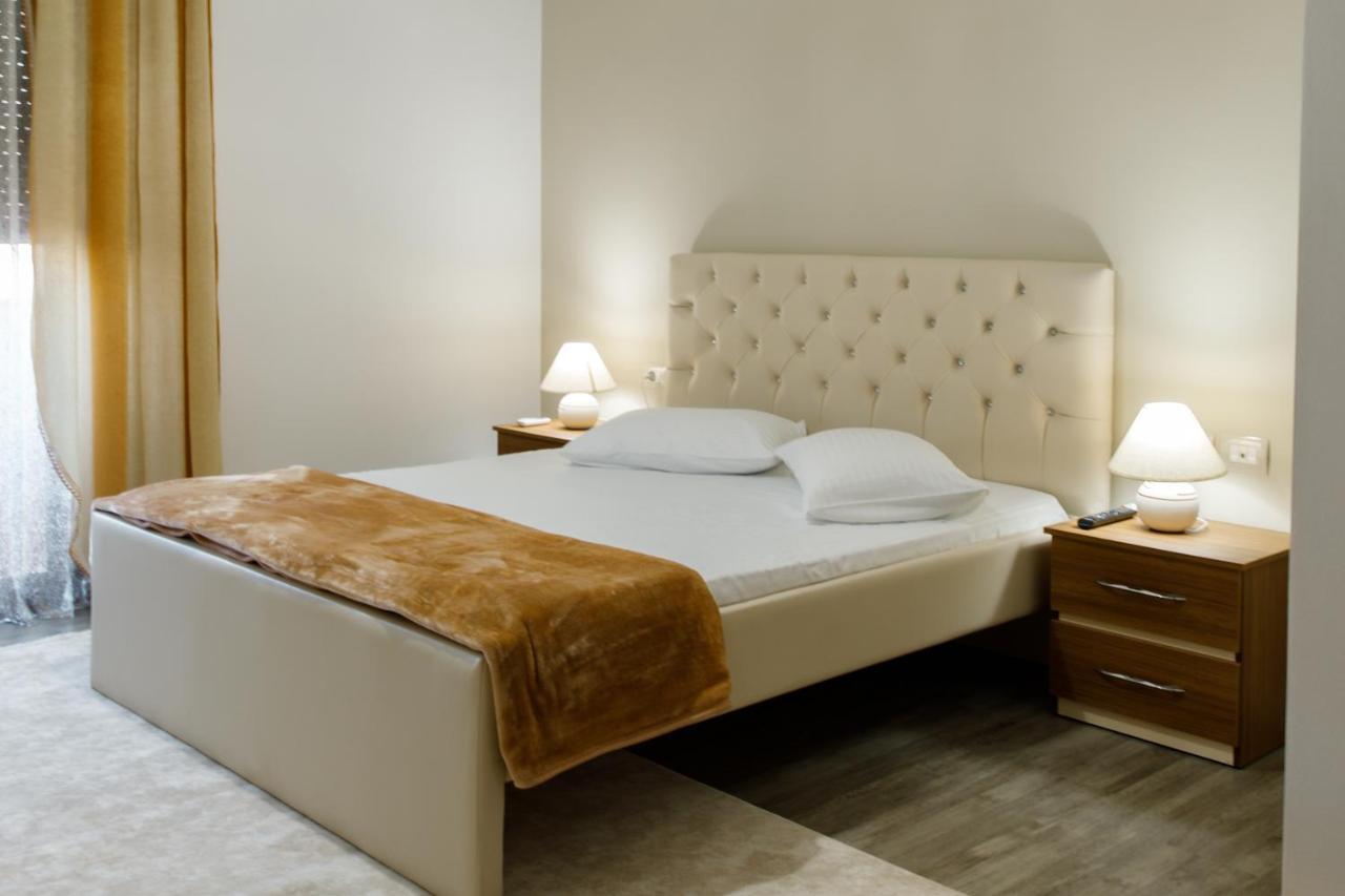 The Luxe Apartments Gjirokastër Екстериор снимка