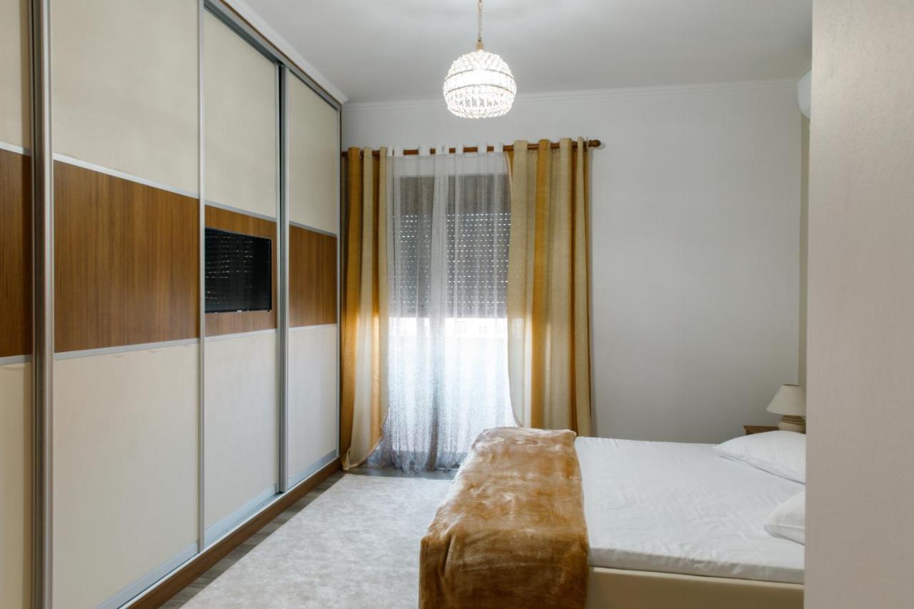 The Luxe Apartments Gjirokastër Екстериор снимка