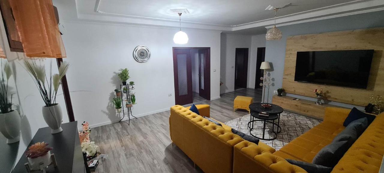 The Luxe Apartments Gjirokastër Екстериор снимка