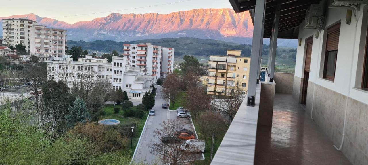 The Luxe Apartments Gjirokastër Екстериор снимка