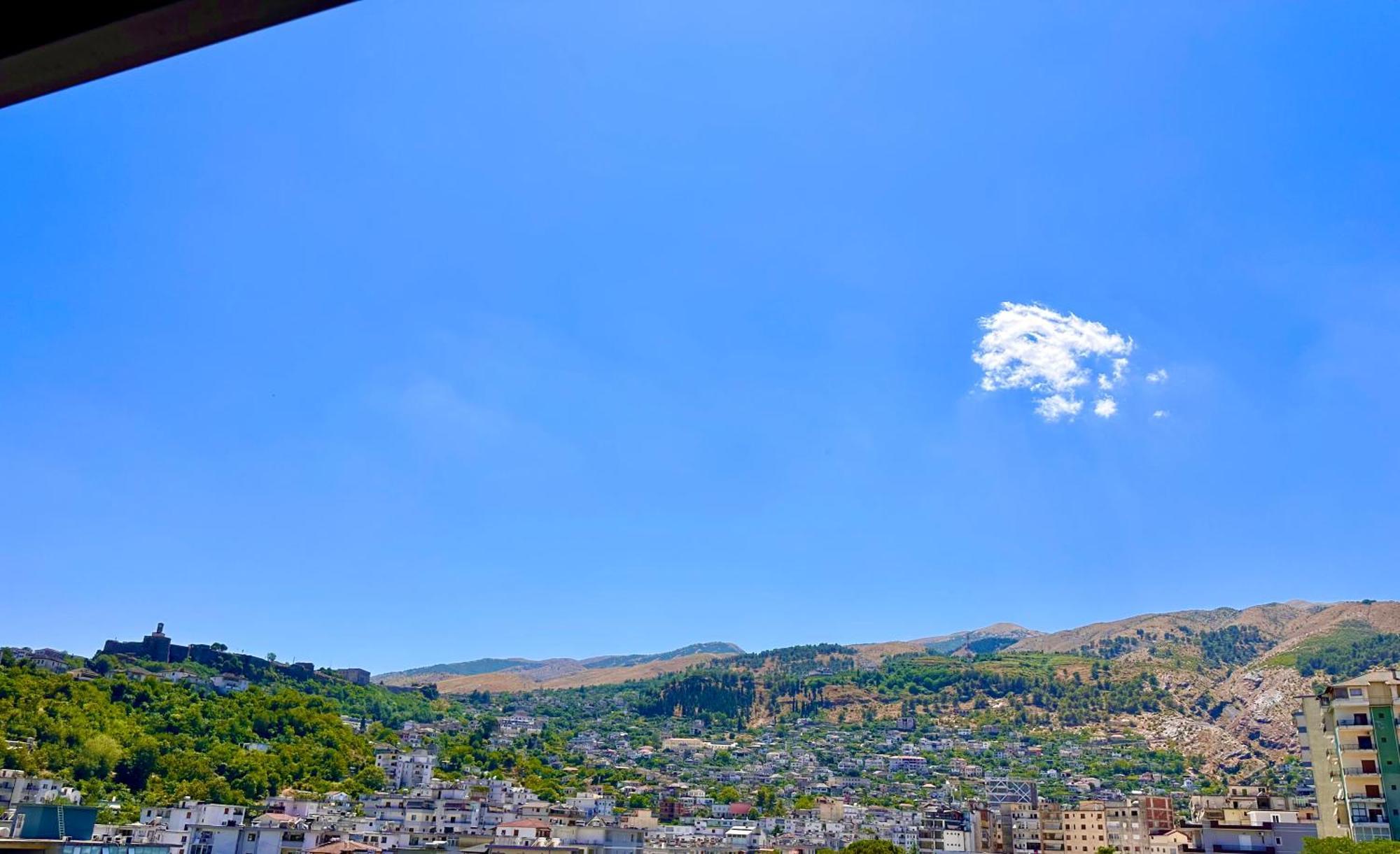 The Luxe Apartments Gjirokastër Екстериор снимка