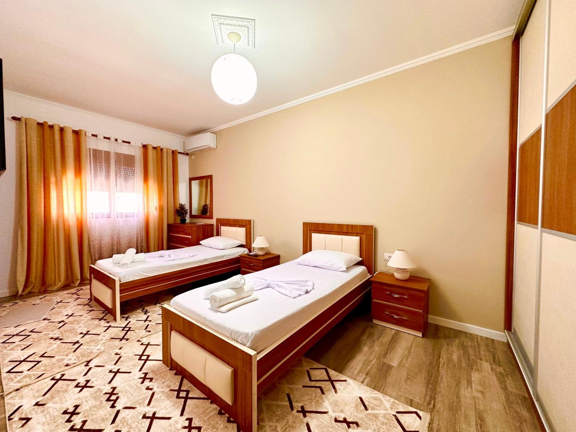 The Luxe Apartments Gjirokastër Екстериор снимка