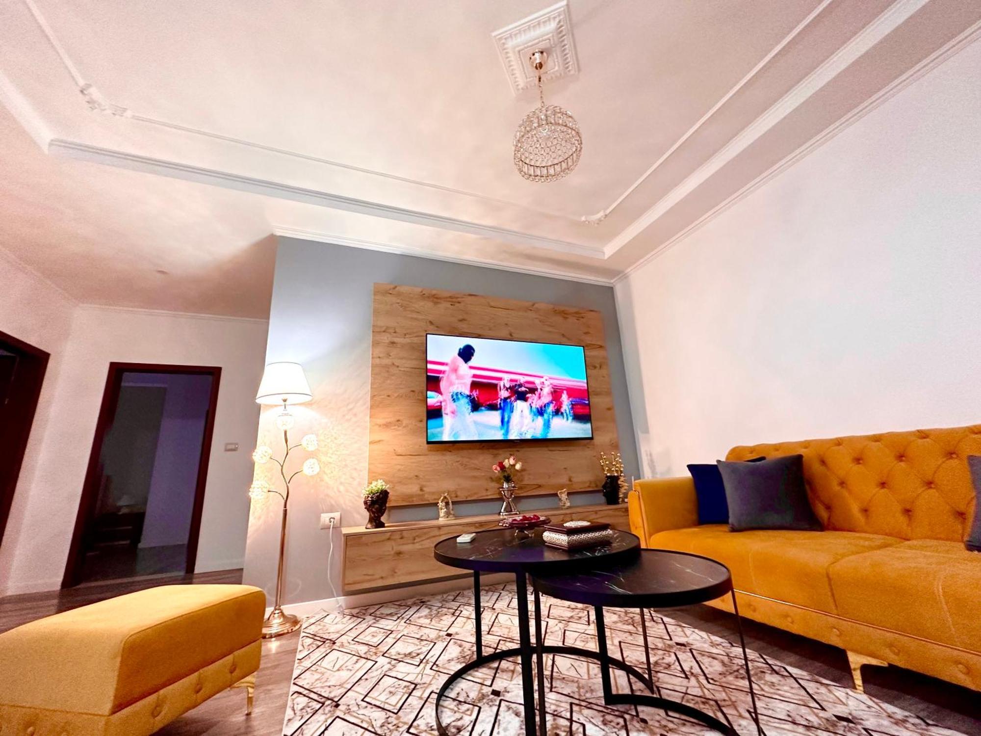 The Luxe Apartments Gjirokastër Екстериор снимка