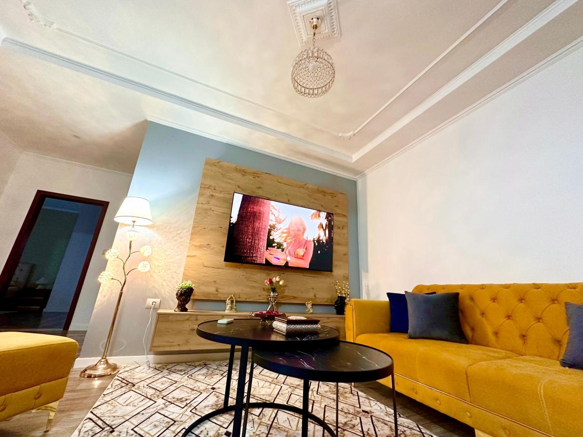 The Luxe Apartments Gjirokastër Екстериор снимка
